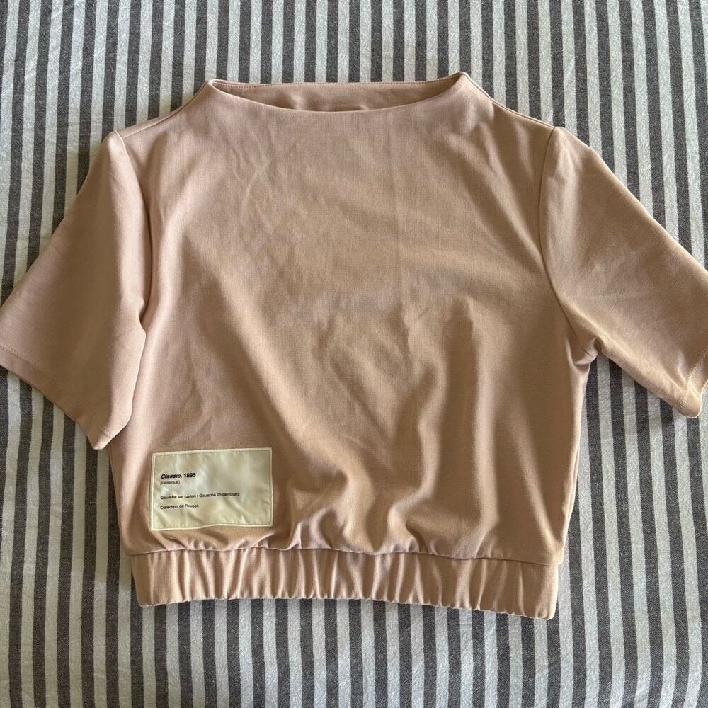 Reebok Classic ES Crop Tee Women’s Size Small